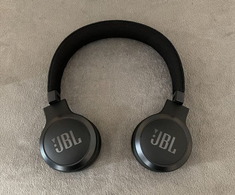 JBL Live 460NC Headphones Review